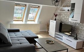 Apartament Florești